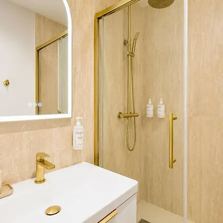 Old - Luxury New 5br - Sleeps 12 - Ac Nizza